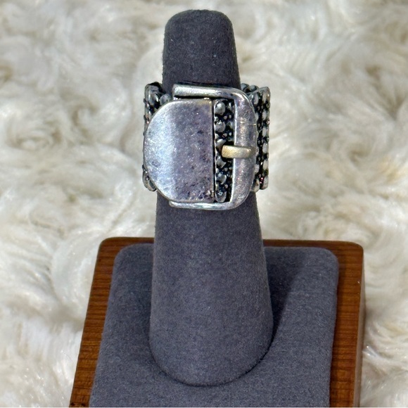 🔥SALE 4/$25 Distressed Silver Tone Buckle Fashion Ring with Stretchy Band - Picture 5 of 8